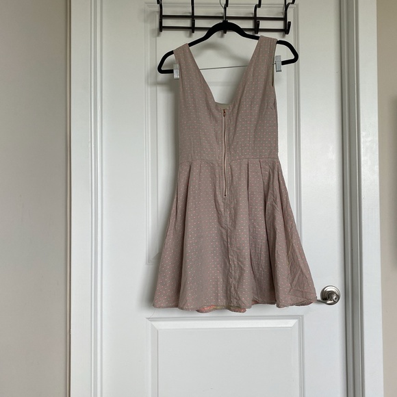 Very J Tan / Cream Polka dot Dress - Picture 2 of 5